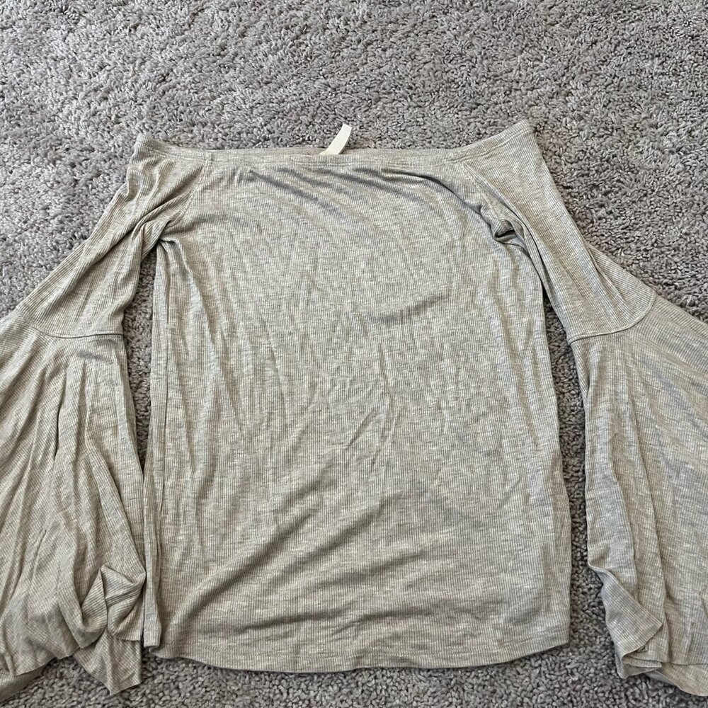 ELAN Off the Shoulder Top with Bell Sleeves - Small